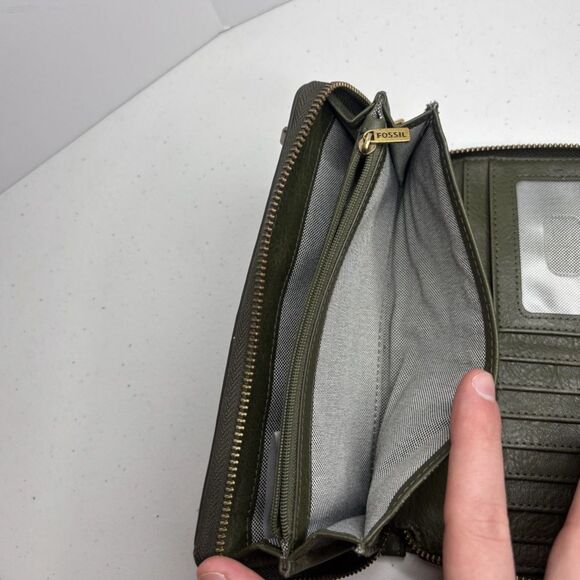 Fossil Liza Olive Snake Print Leather RFID Zip-Around Wallet Womens Designer - Picture 9 of 13